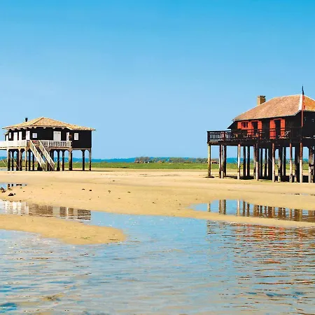 Апартаменты **arcachon Centre: T3 Moderne Avec Terrasse, Proche Et Commerces Pour 4 Personnes** - Fr-1-420-112