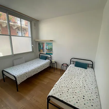 Lägenhet **arcachon Centre: T3 Moderne Avec Terrasse, Proche Et Commerces Pour 4 Personnes** - Fr-1-420-112 *